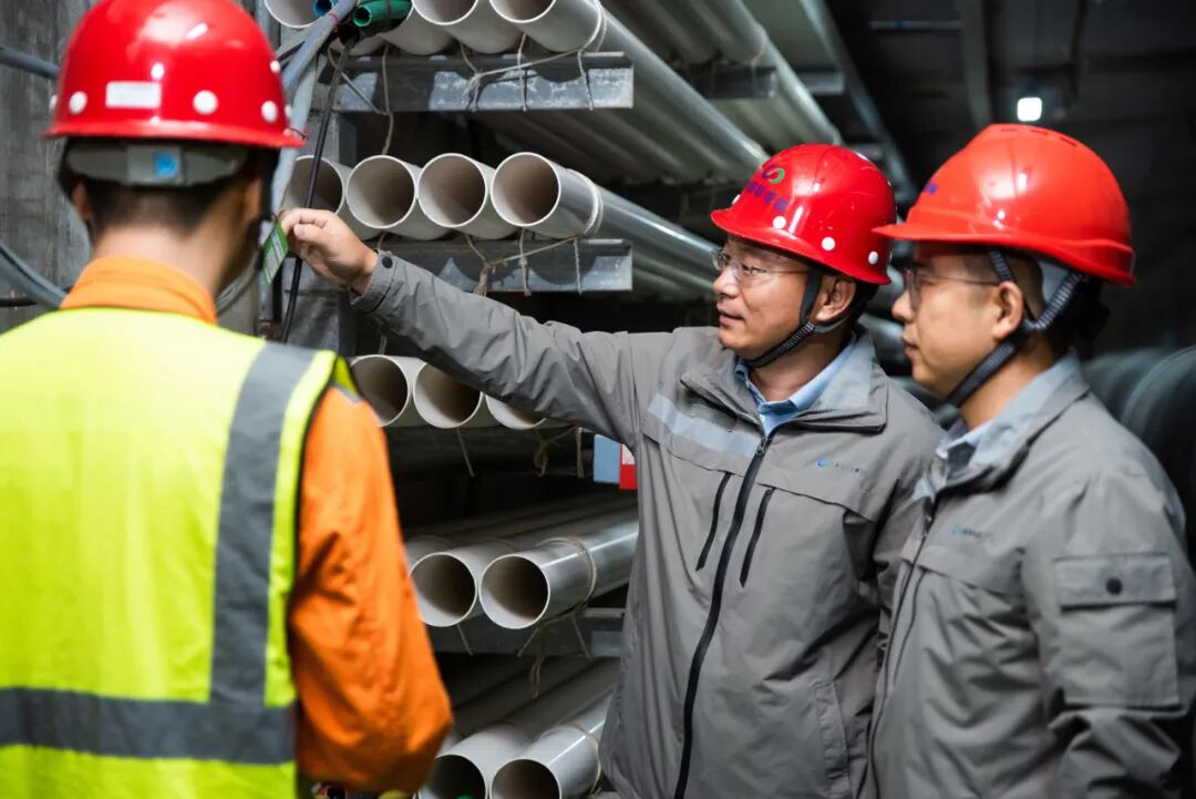 1757574587619305.jpg 2.jpg